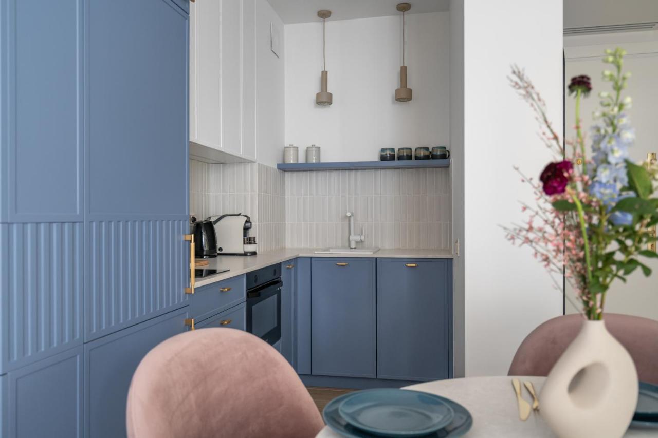 Monte27 - No.4 With Terrace By Oneapartments *